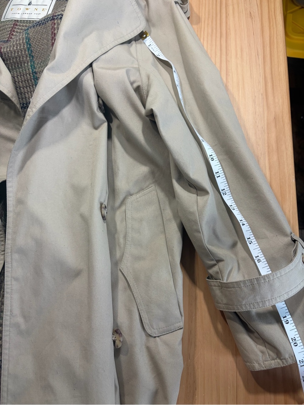Vintage Trench Coat with Plaid Lining W - Picture 8 of 13